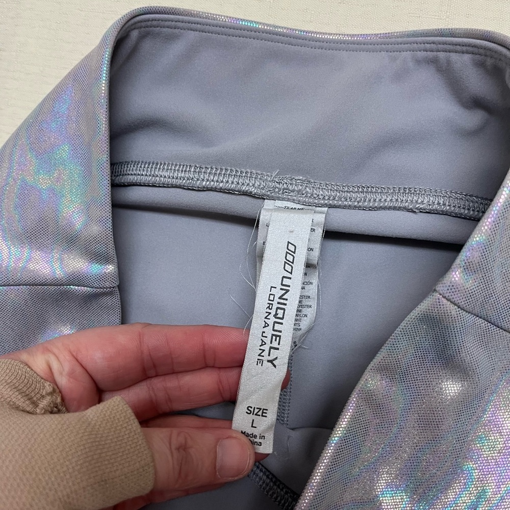 Lorna Jane L holographic bike shorts View 6